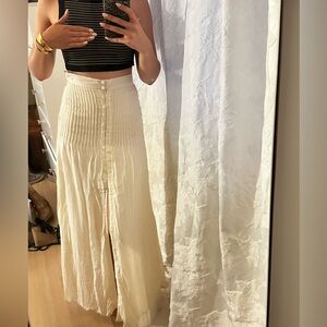 158$ House of Harlow 1960 white maxi Skirt